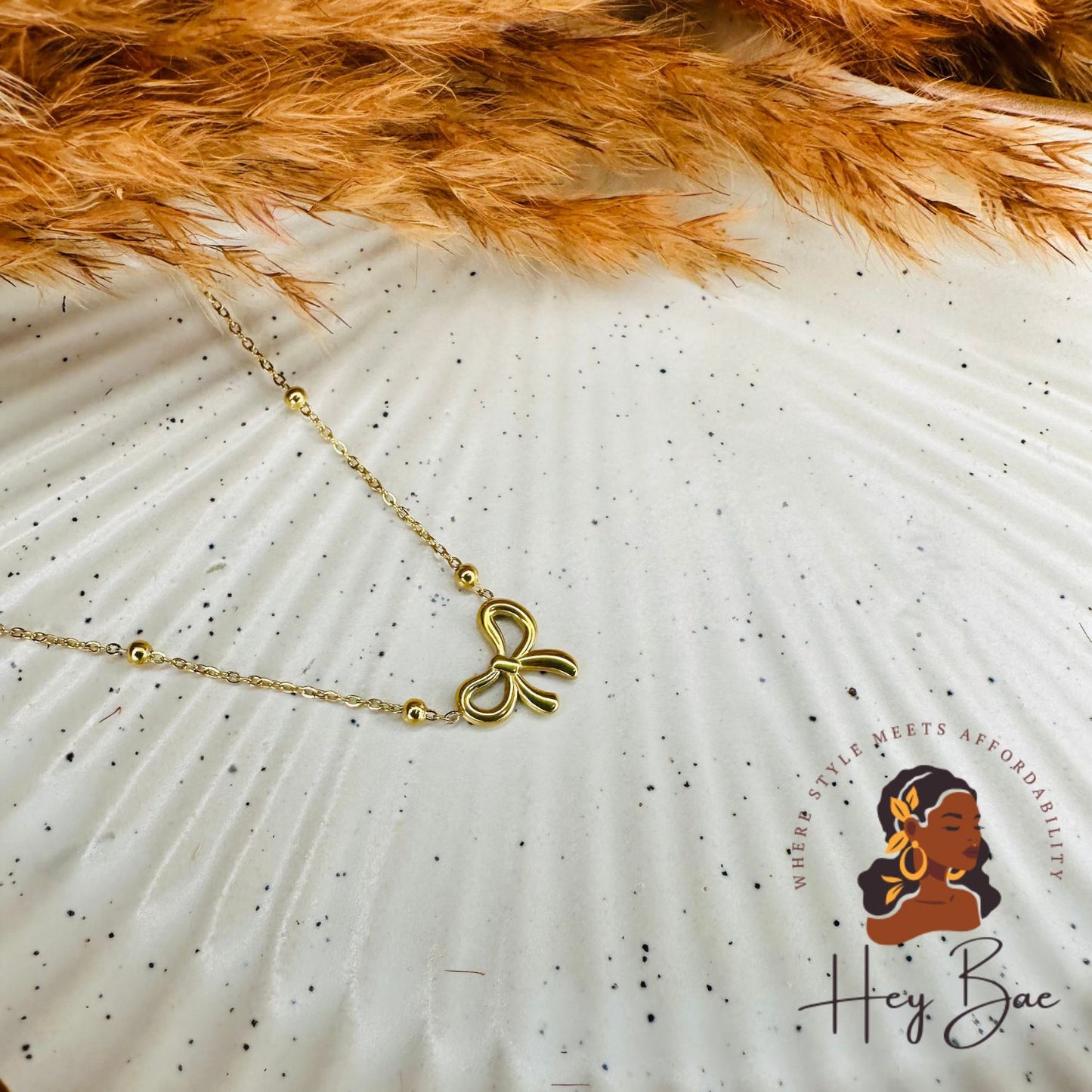 Golden Bow Pendant Necklace – Minimalist Dainty Chain for Women