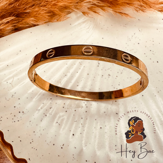 HeyBae Love Bracelet for Women, Anti Tarnish Bracelet for Women and Girls