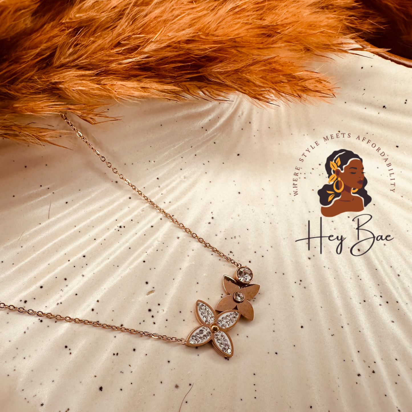 Rose Gold Floral Crystal Necklace – Elegant Pendant for Women