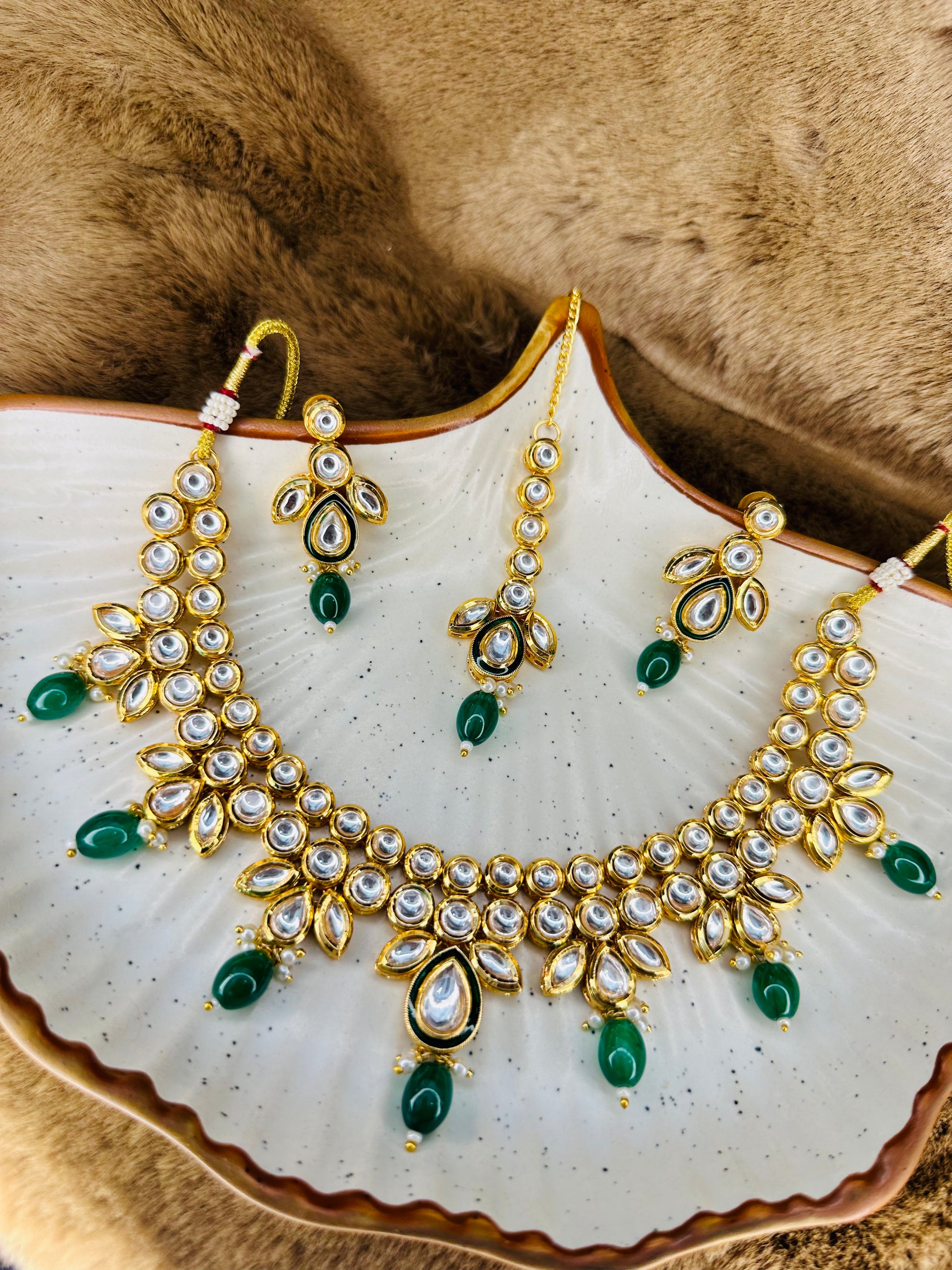 Necklace, earrings, maang tikka combo