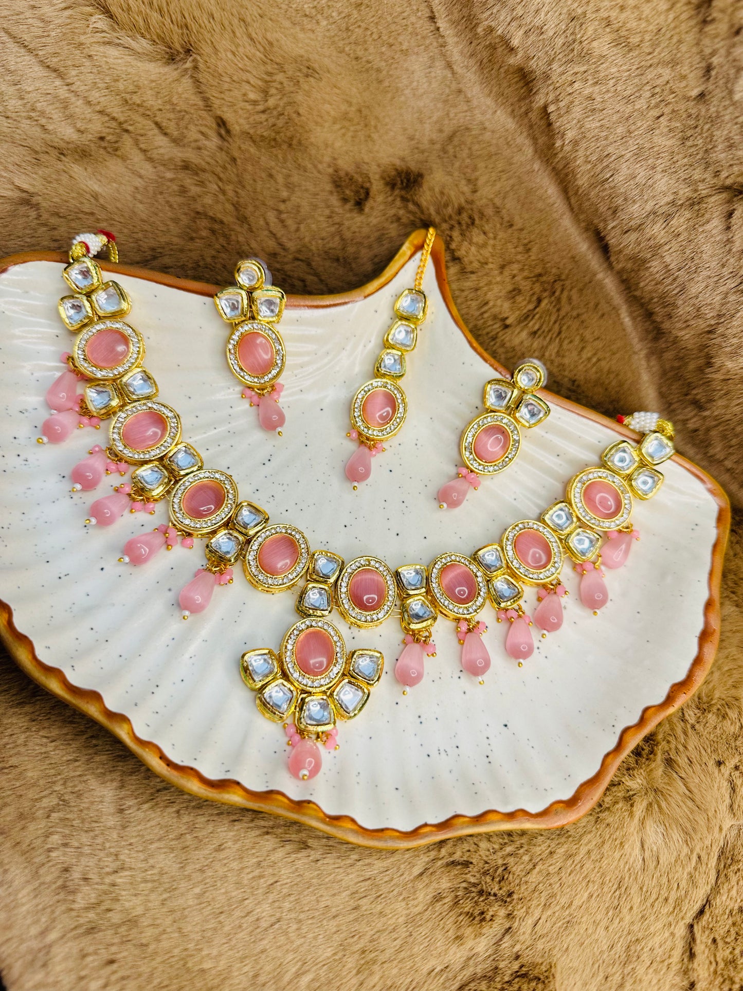 Necklace and Earrings Dual View