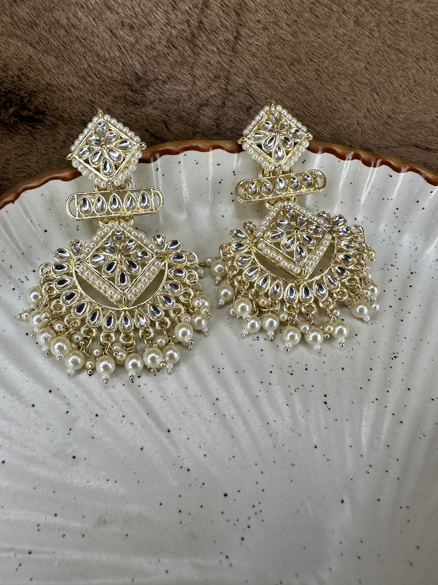 Pearl Drop Kundan Bridal Earrings – Heybae Jewelry