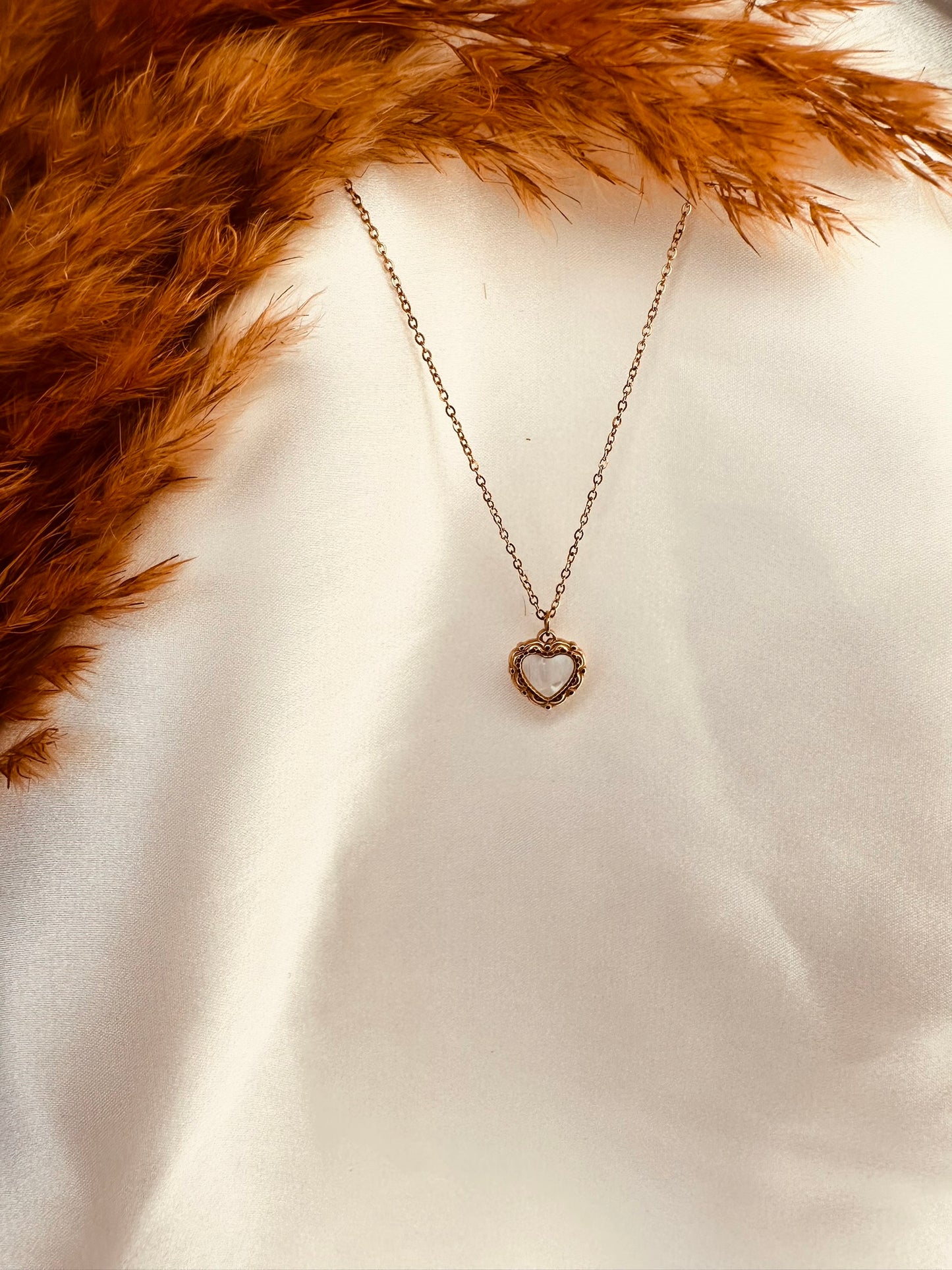 Heart Pendant Necklace – Dainty Gold Chain with Pearl Heart