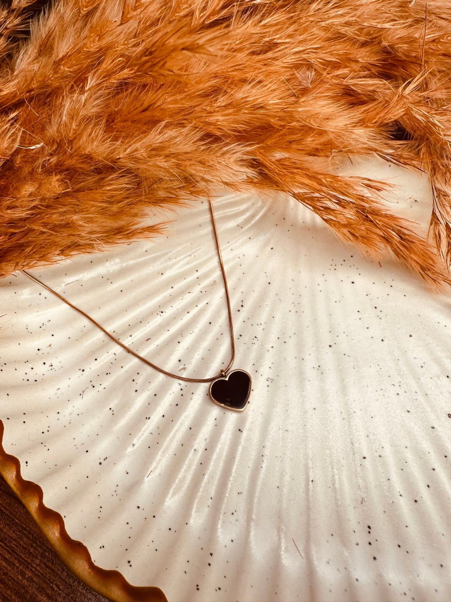Heart Pendant Necklace – Dainty Gold Chain with Pearl Heart