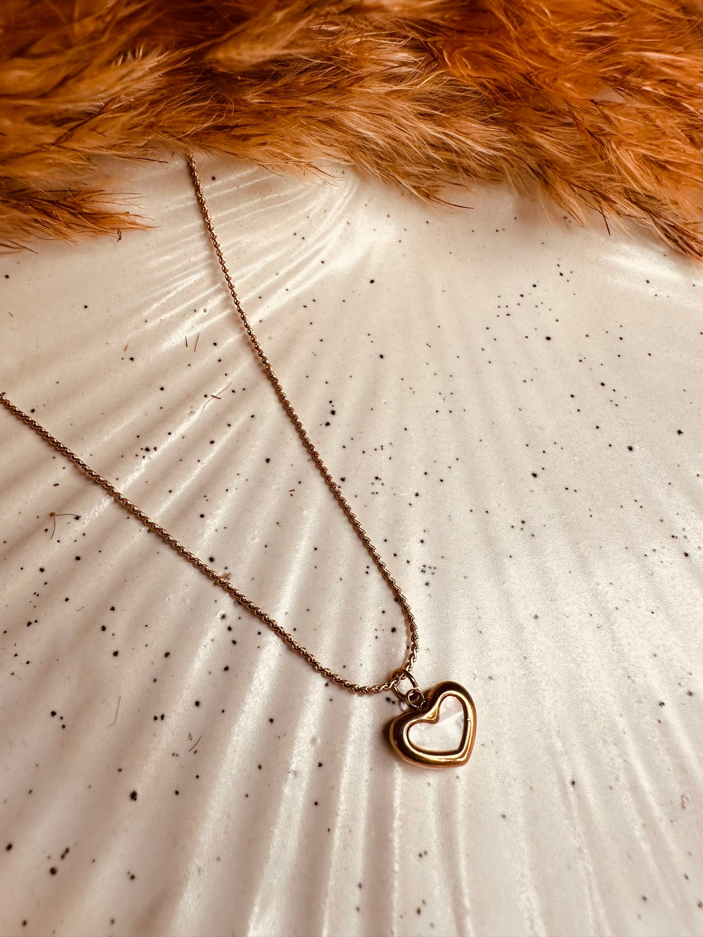 Heart Pendant Necklace – Dainty Gold Chain with Pearl Heart