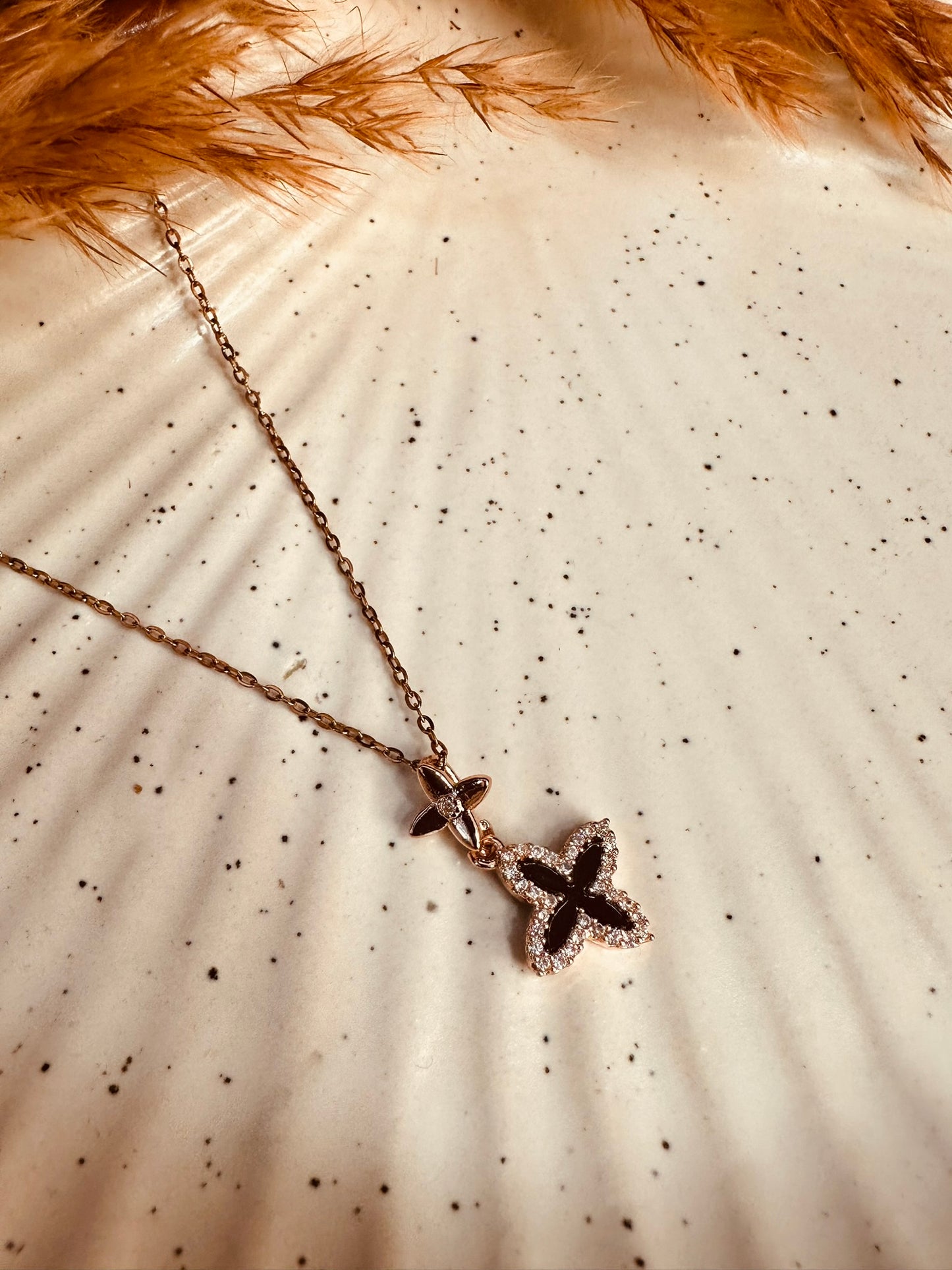 Black Clover Crystal Pendant Necklace – Elegant Designer Chain