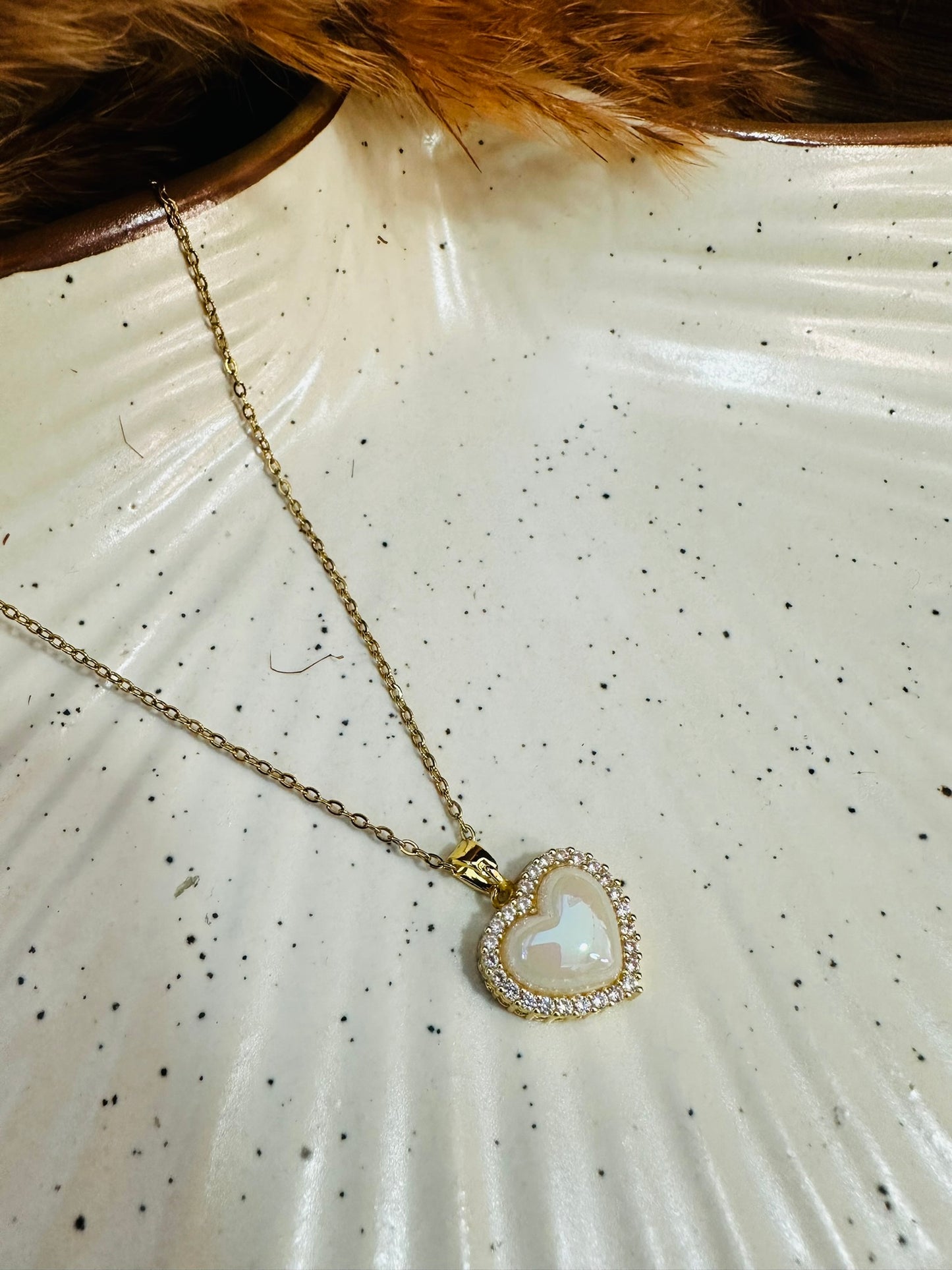 Heart Pendant Necklace – Dainty Gold Chain with Pearl Heart