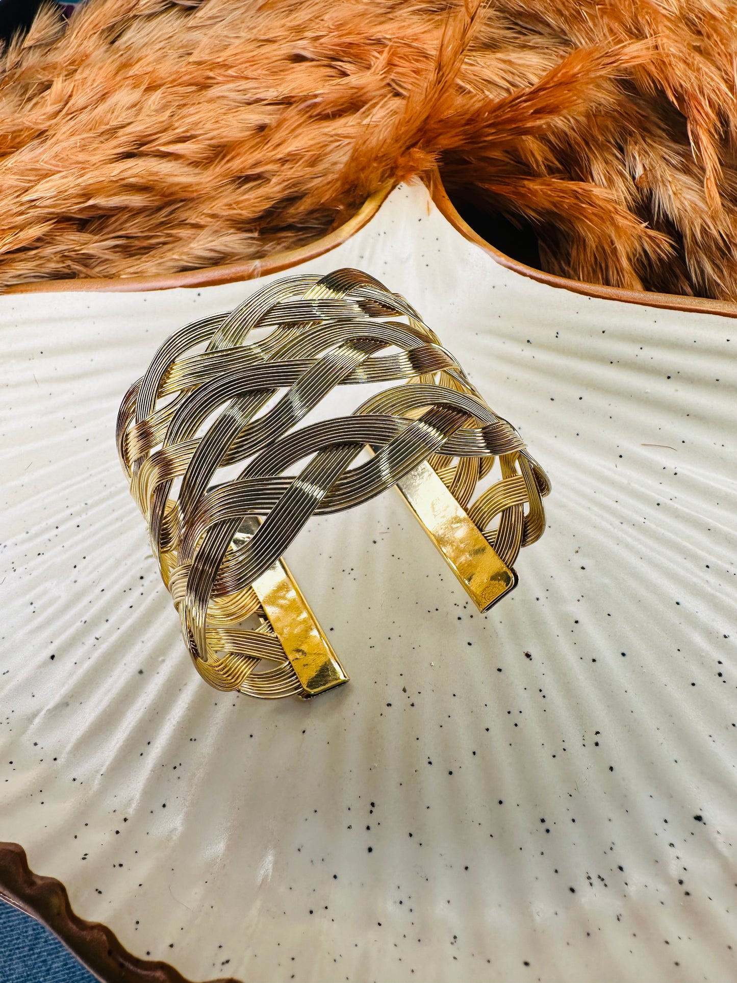 HeyBae Gold Cuff Bracelet Set