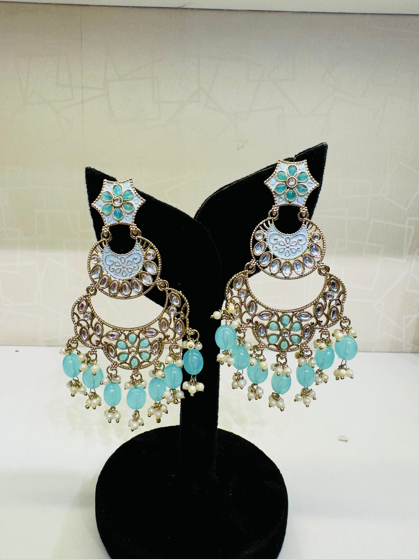 Green Stone & Pearl Bridal Earrings – Heybae Statement Jhumkas