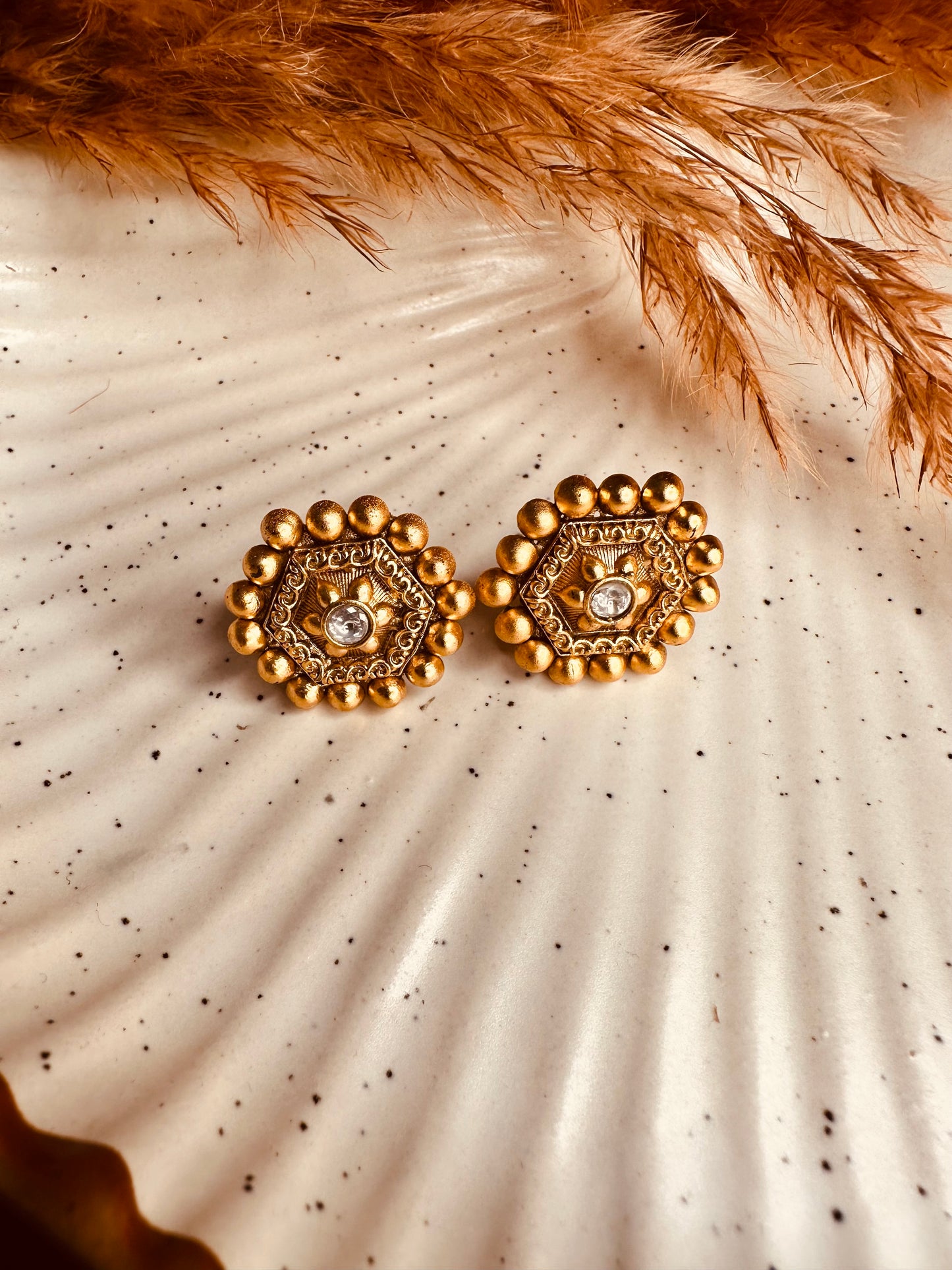 HeyBae Ethnic Kundan Big Stud Earrings – Gold Plated