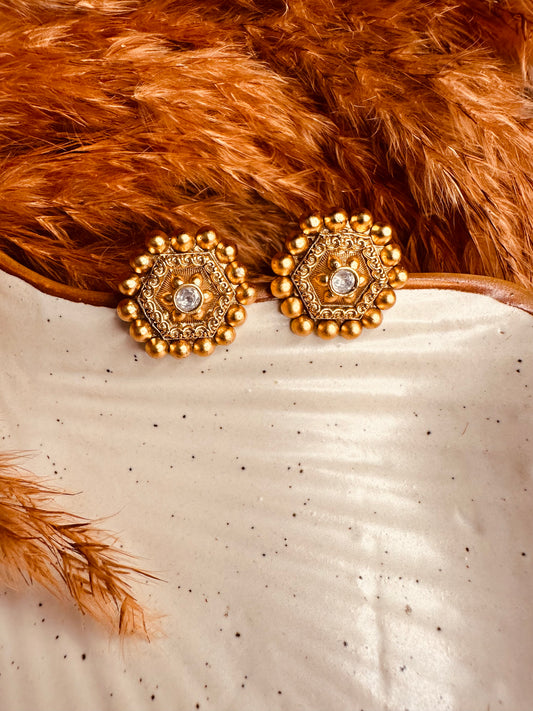 HeyBae Ethnic Kundan Big Stud Earrings – Gold Plated