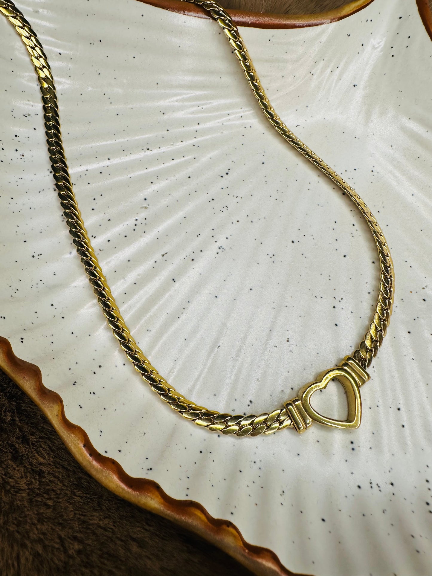 Golden Heart Chain Necklace – Chunky Statement Choker for Women