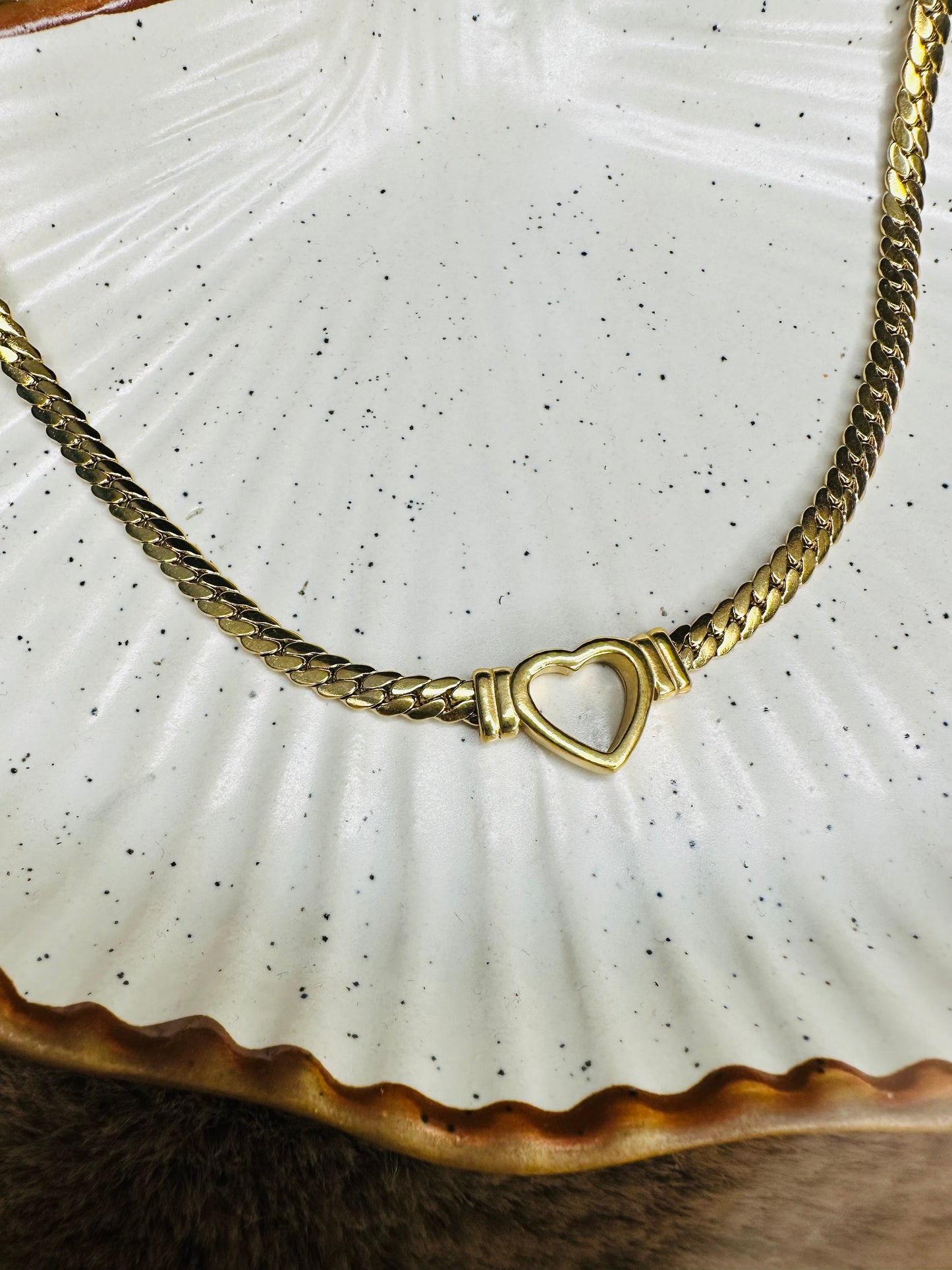 Golden Heart Chain Necklace – Chunky Statement Choker for Women