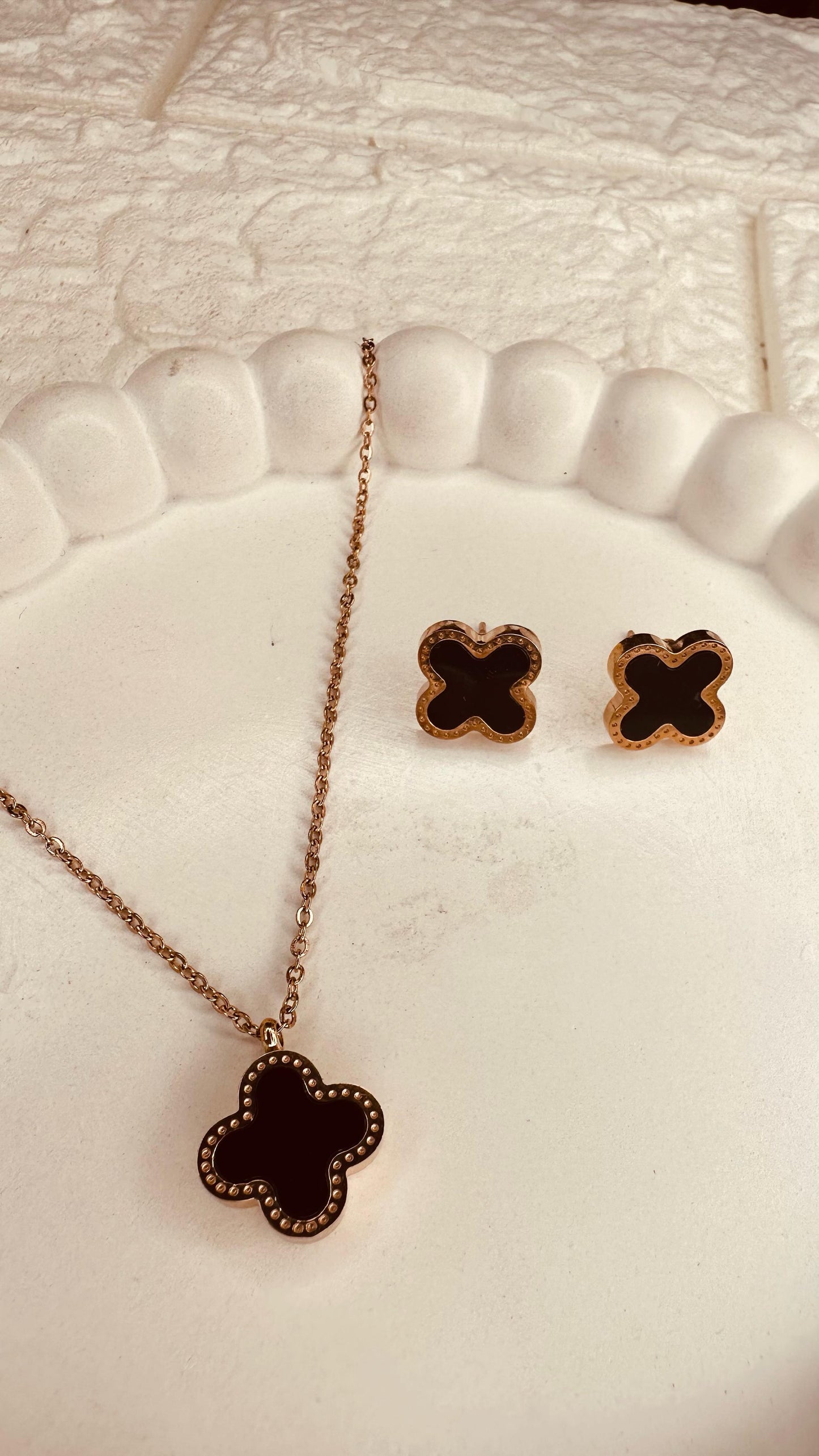 Black Clover Pendant Necklace Set – Earrings & Pendant Combo for Women