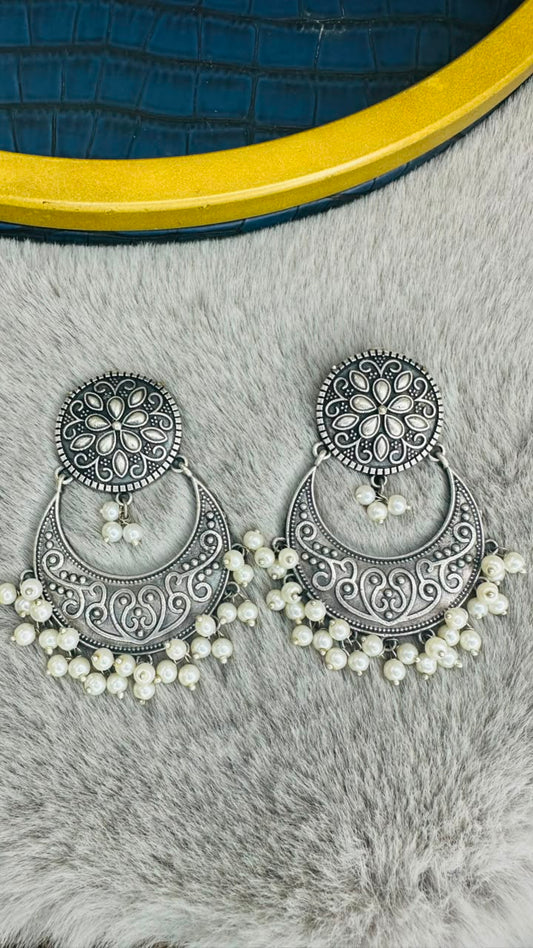 Moti Noor Chandbalis Earings