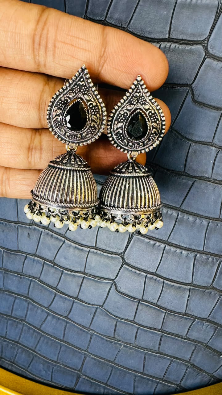 Hasti Noor Jhumkas