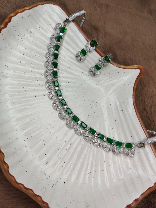 Amora Emerald Set