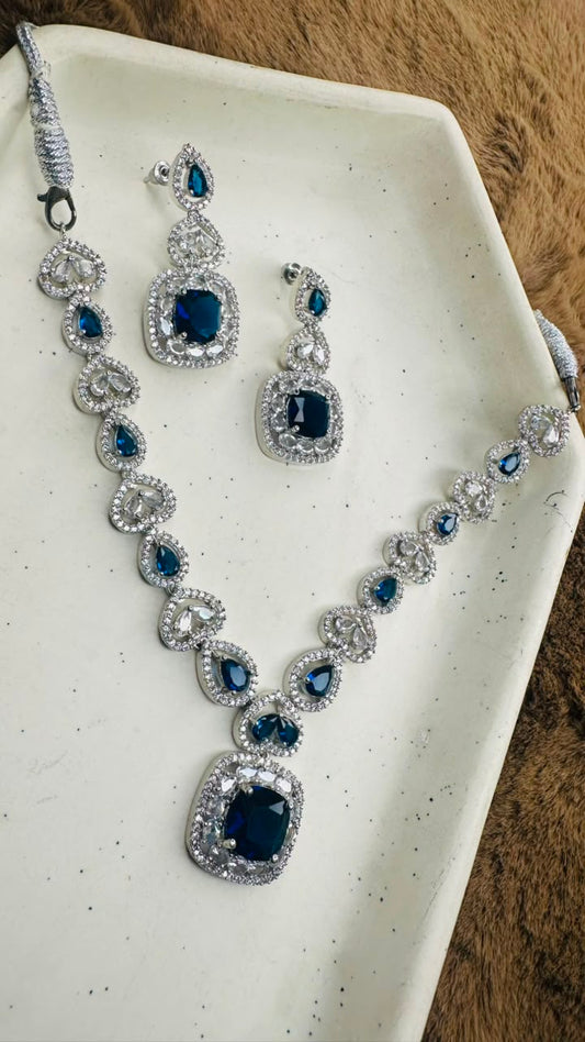 Noor Sapphire Heart Necklace Set