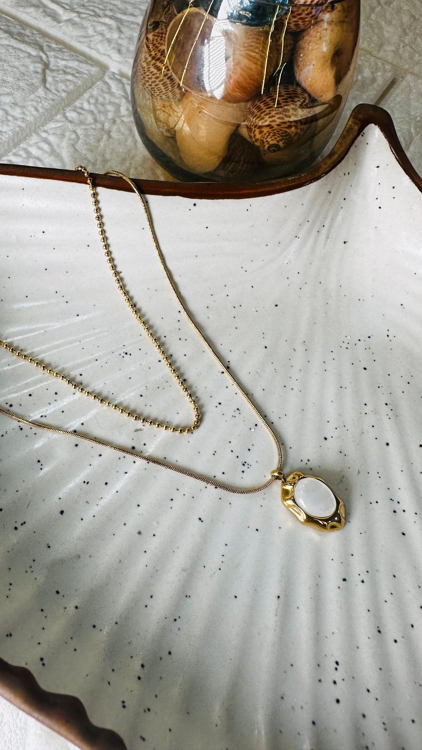 Luna Pearl Pendant Necklace