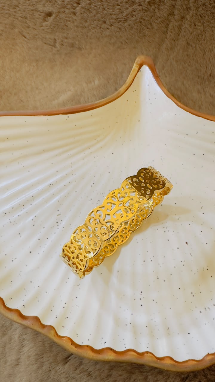 Aanya Filigree Gold Bangle Bracelet