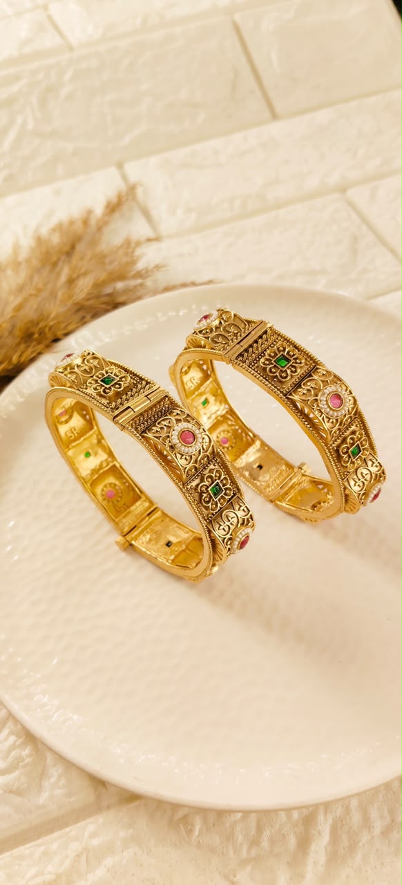 Aarohi Heritage Filigree Bangles