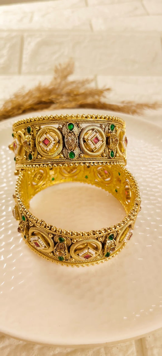 Rajsi Kundan Rajwada Bangles