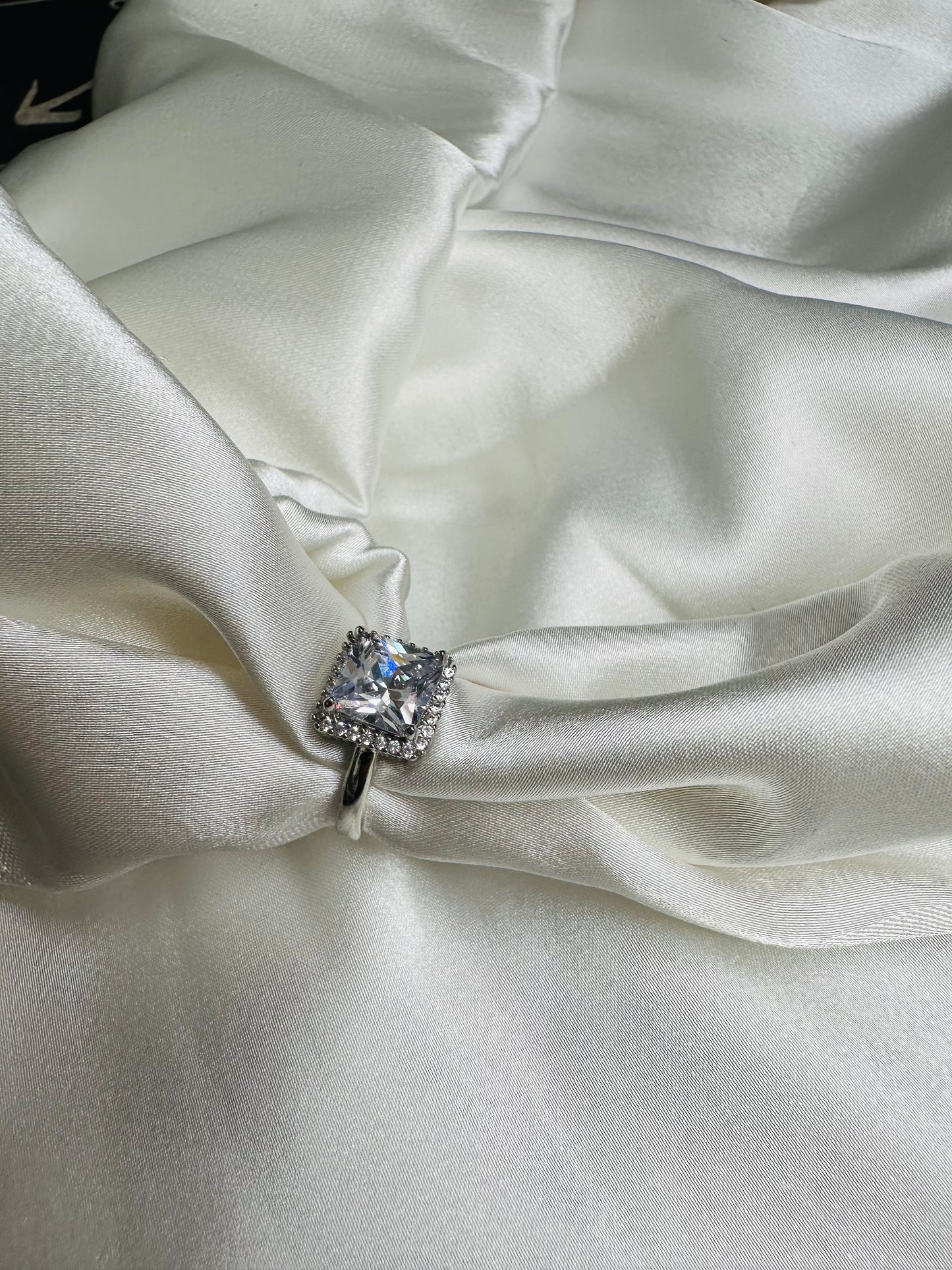 Adjustable American Diamond Solitaire Ring – Everyday Elegance