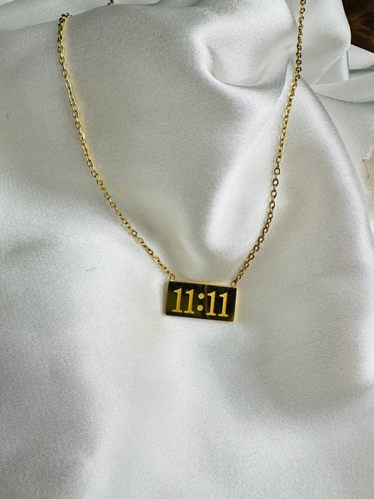 Side look of HeyBae Anti Tarnish 11:11 Angel Pendant Chain Necklace