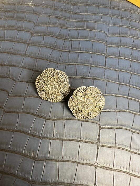 Side Look of HeyBae Big Oxidised Stud Earrings with Antique Finish