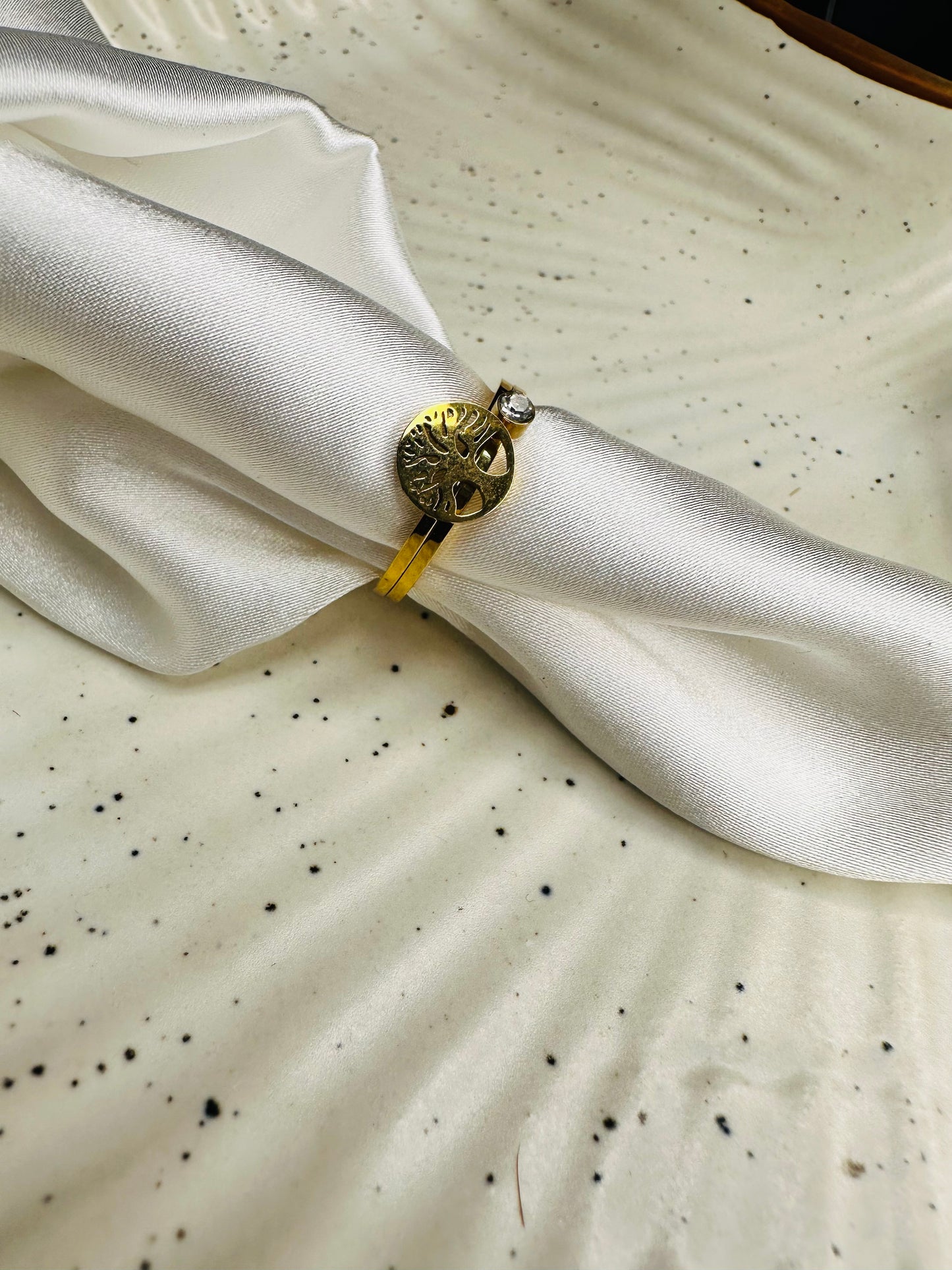 HeyBae Dual Ring Combo – Clover Ring and Solitaire Ring in Gold Polish