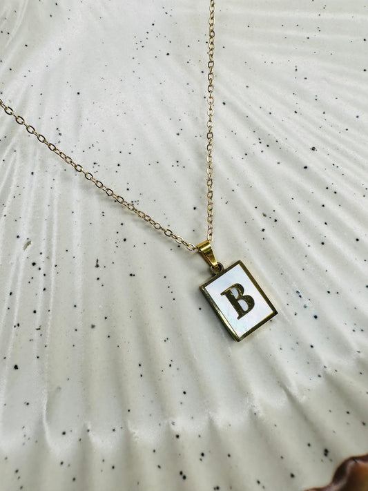 Alphabet Pendant Necklace gAlden anti tarnish alphabet B