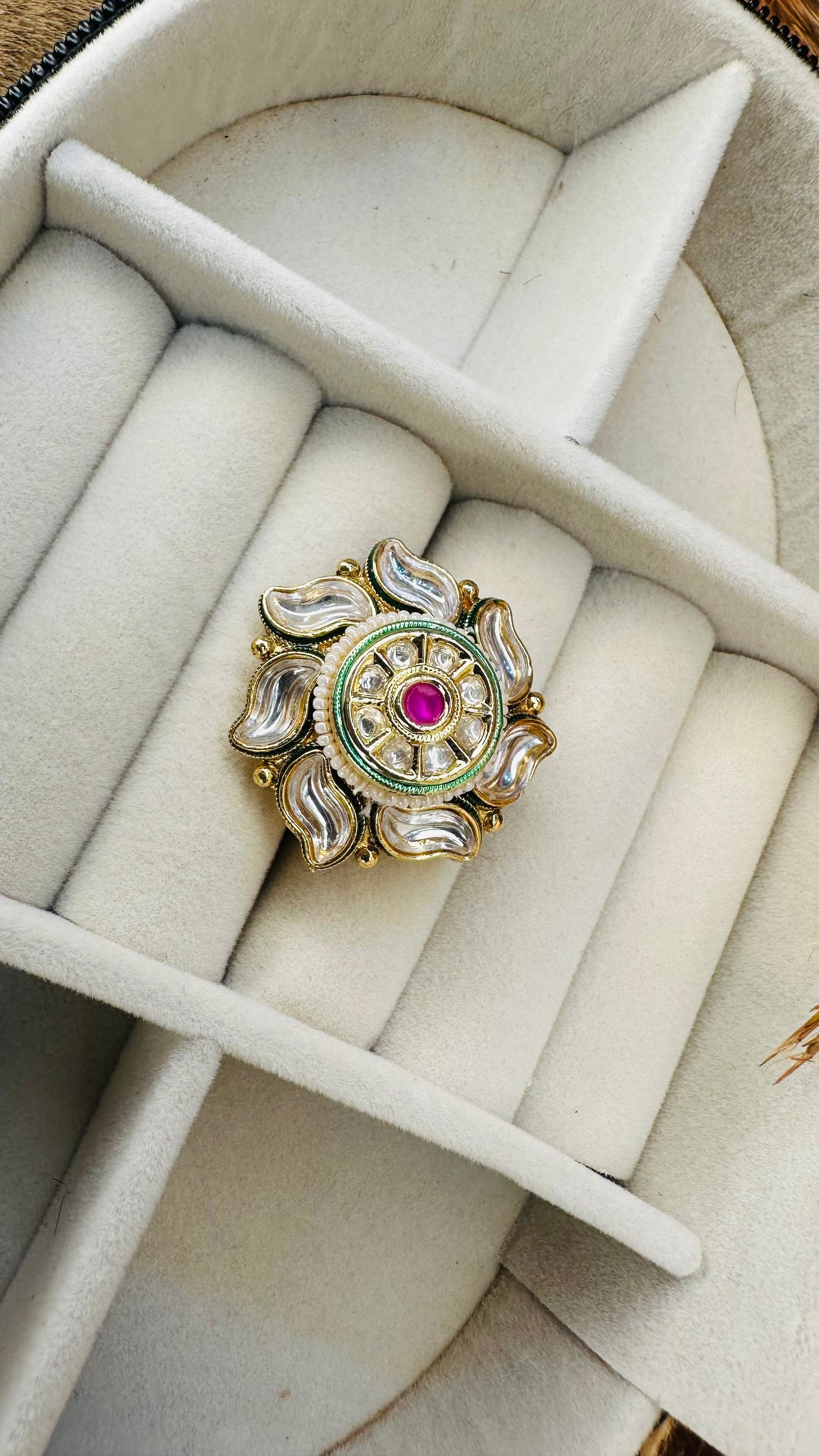 3D sculpted petal kundan ring India