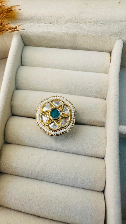 Pearl bordered geometric kundan statement, bridal look