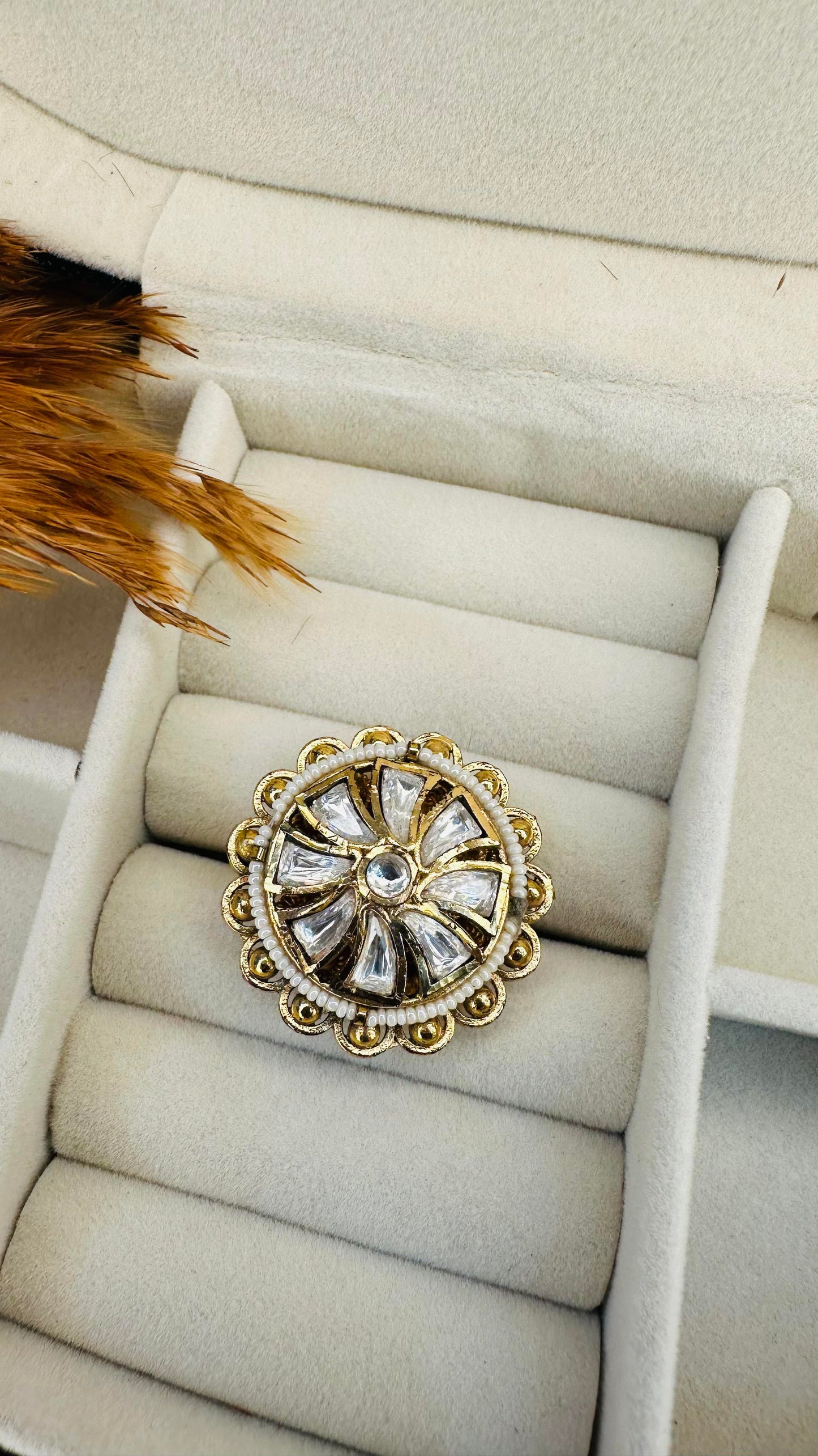 Scallop kundan floral cocktail ring