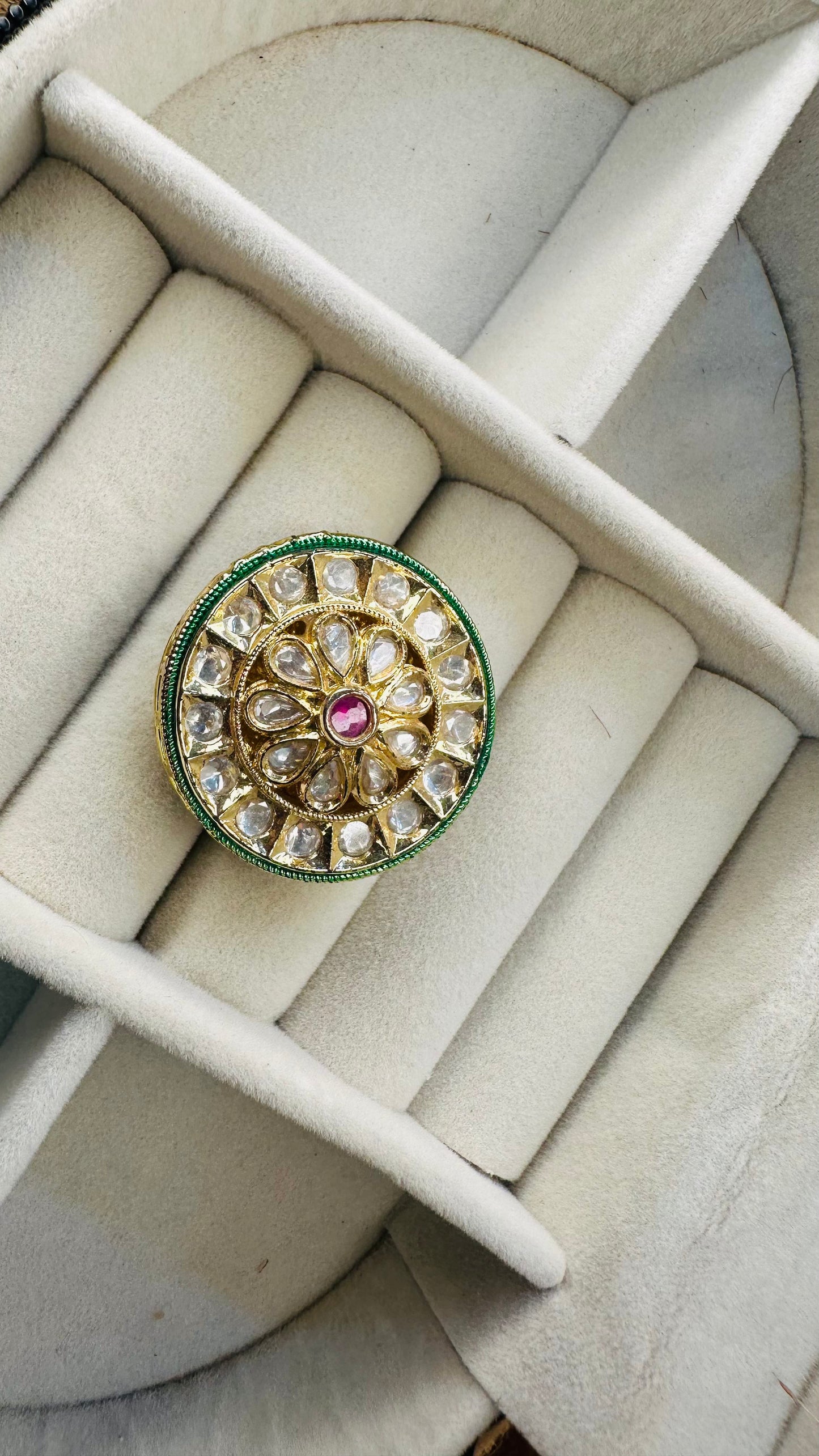 Green border magenta centre polki ring