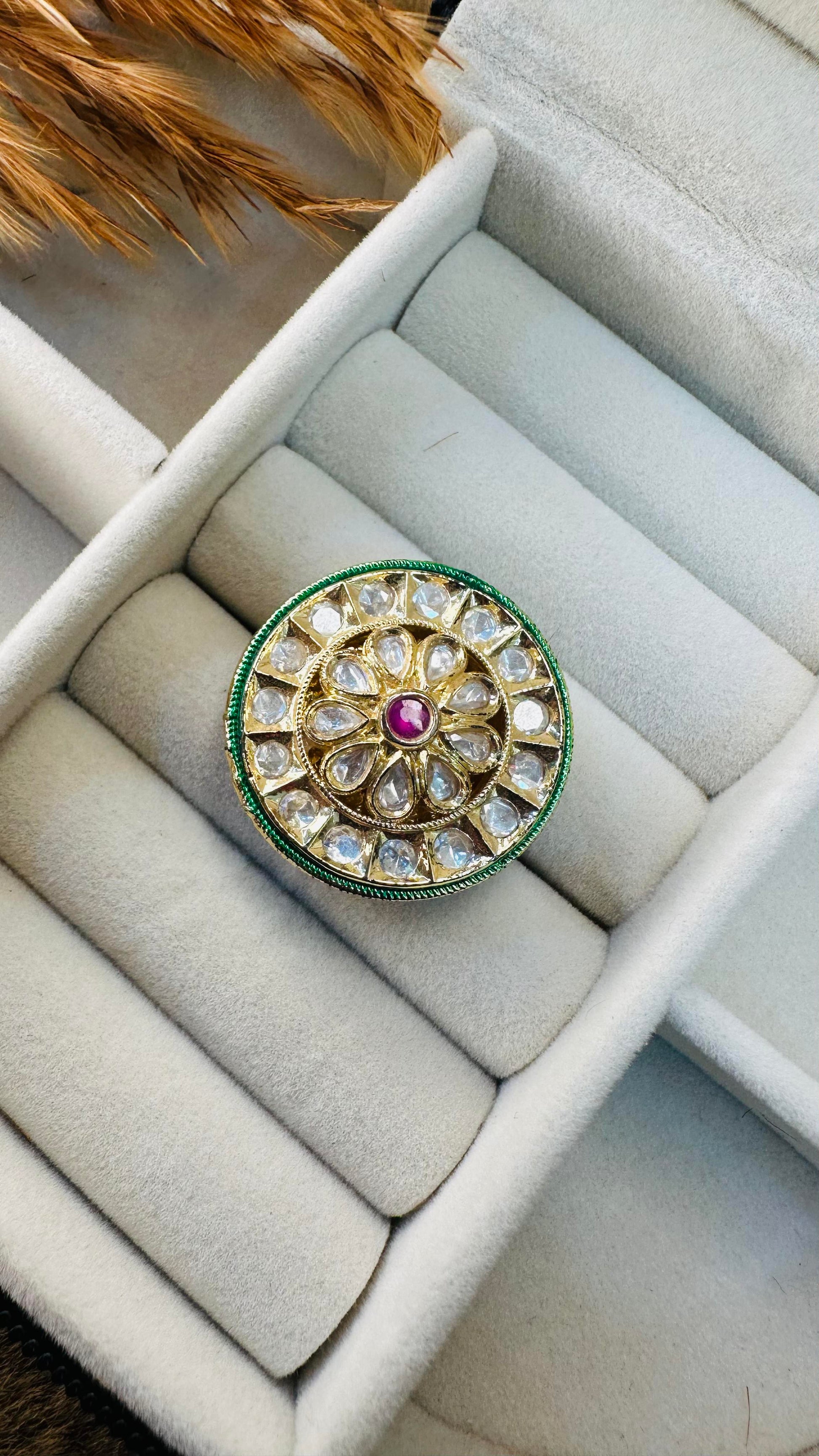 Lotus design kundan magenta centre ring