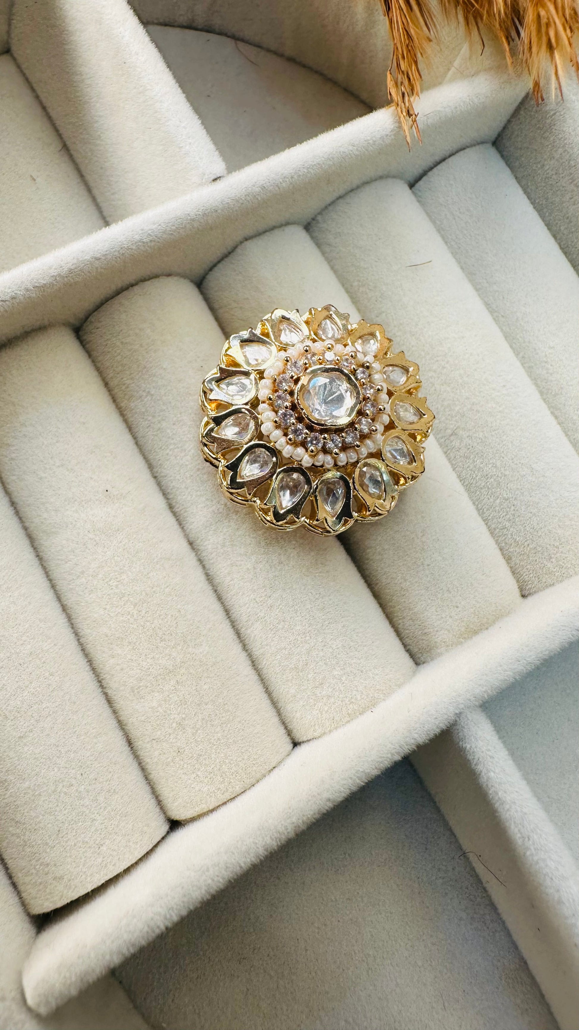 Contemporary big kundan party ring