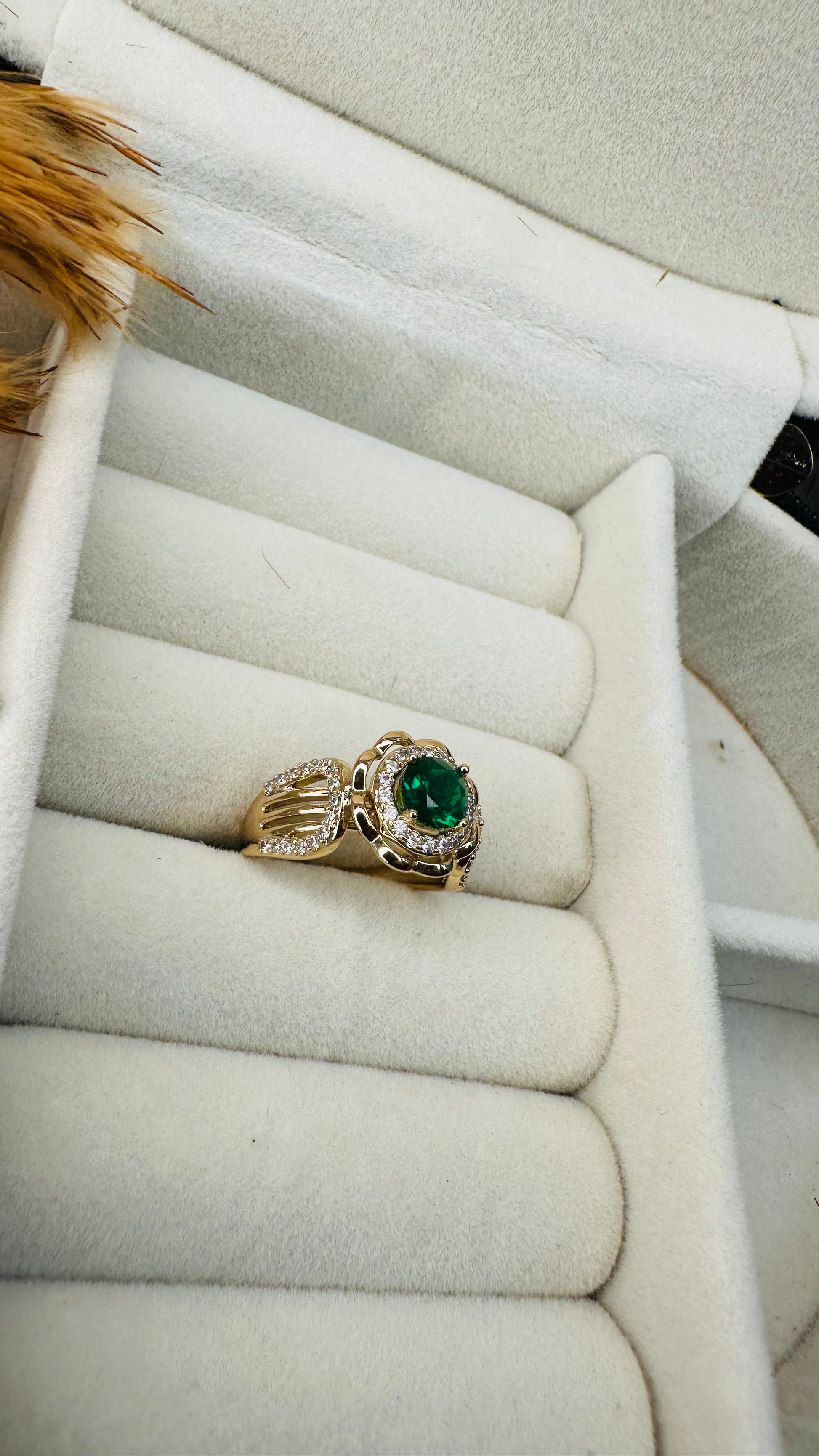 Adjustable floral kundan emerald ring