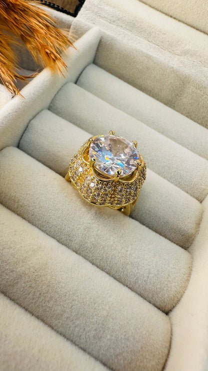 Gold pavé solitaire cocktail ring Hey Bae