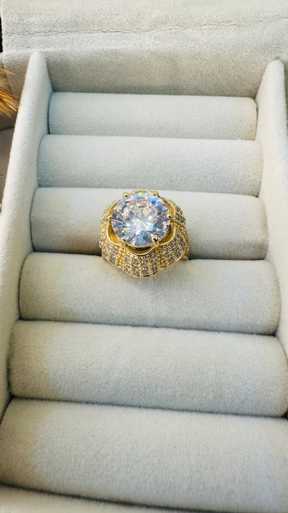 Side angle gold solitaire CZ party ring