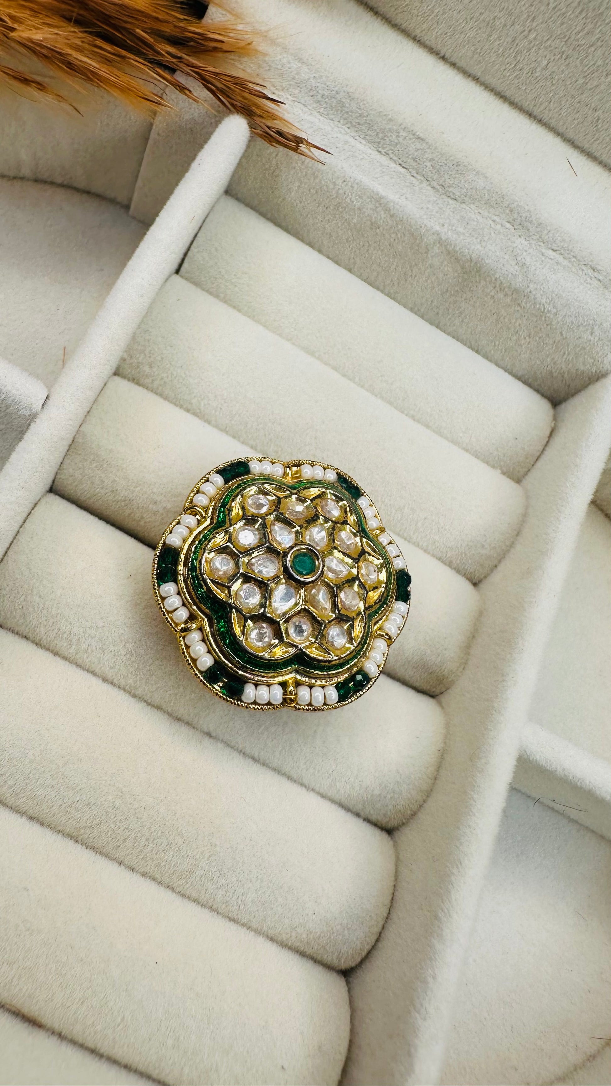Side angle kundan floral wedding party ring