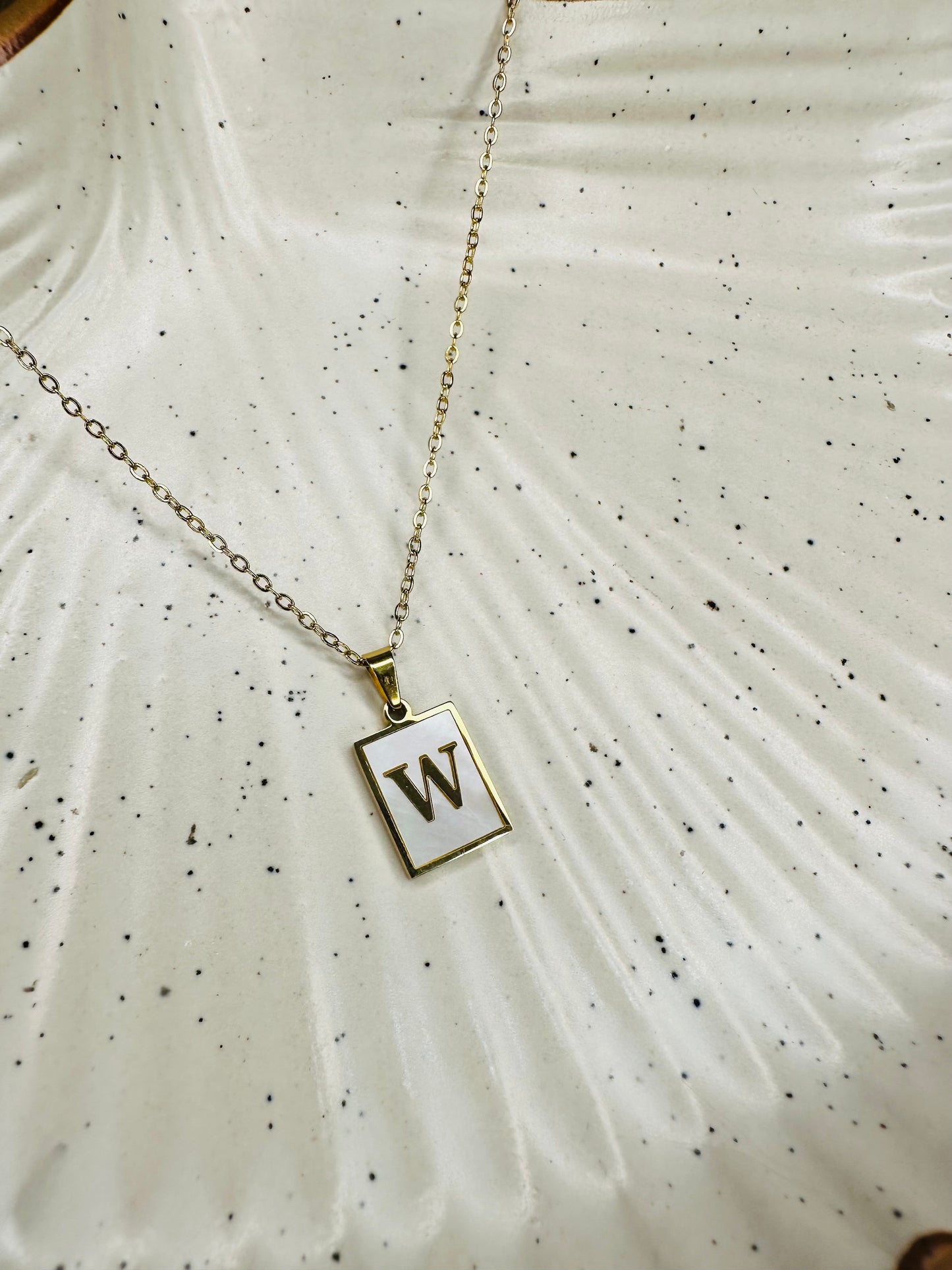 HeyBae Alphabet Pendant Necklace - Gold Stainless Steel Gold Initial Letter Customised Chain Pendent, A to W