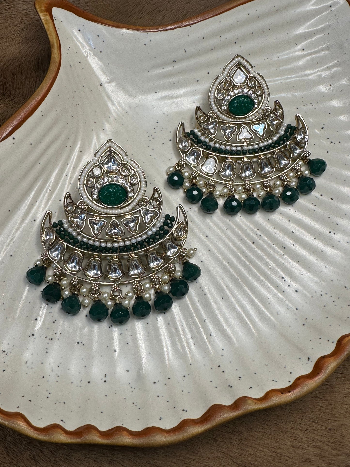 HeyBae Pearl and Green Bead Ethnic Kundan Earrings - Pearl and Green Beads, Lightweight