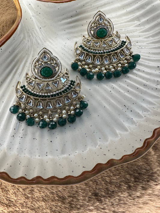 HeyBae Pearl and Green Bead Ethnic Kundan Earrings - Pearl and Green Beads, Lightweight