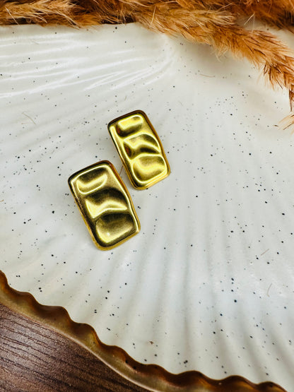 Heybae Gold-Plated Textured Minimalist Earrings for Women