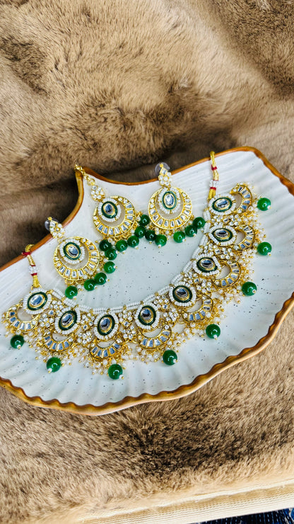 HeyBae Ethnic Kundan Green Necklace Set with Earrings