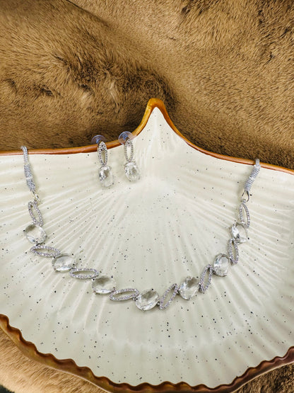 HeyBae Elegant American Diamond Necklace & Earrings Set