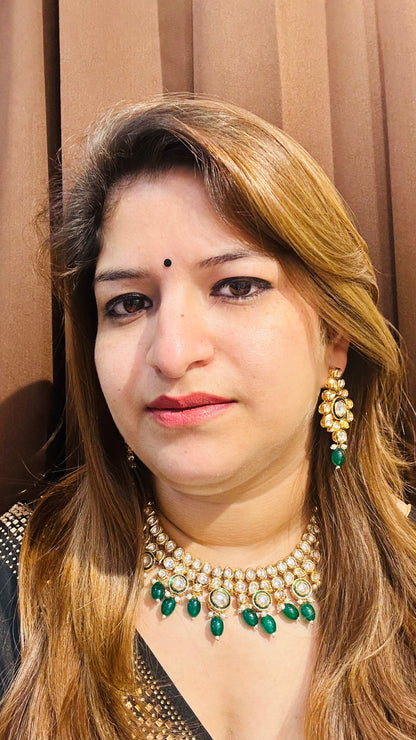 Emerald Green Kundan Choker Set – on model – Hey Bae