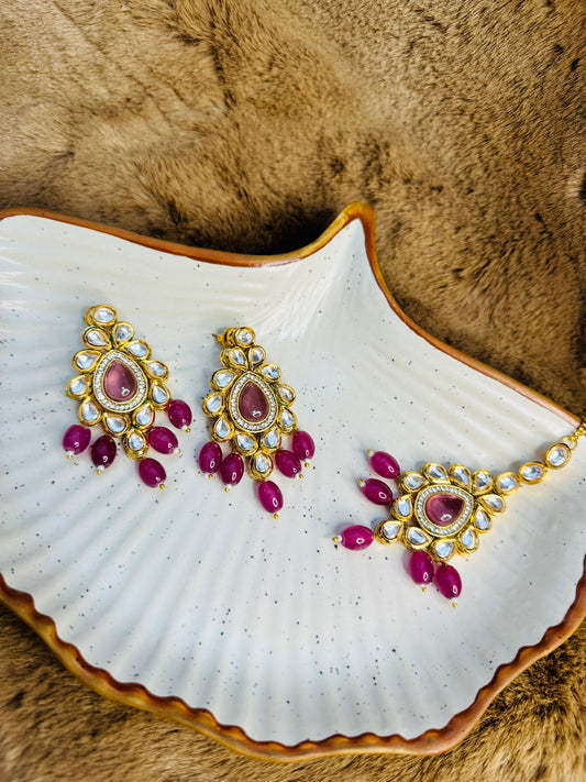 Choker with pink beads & pendant