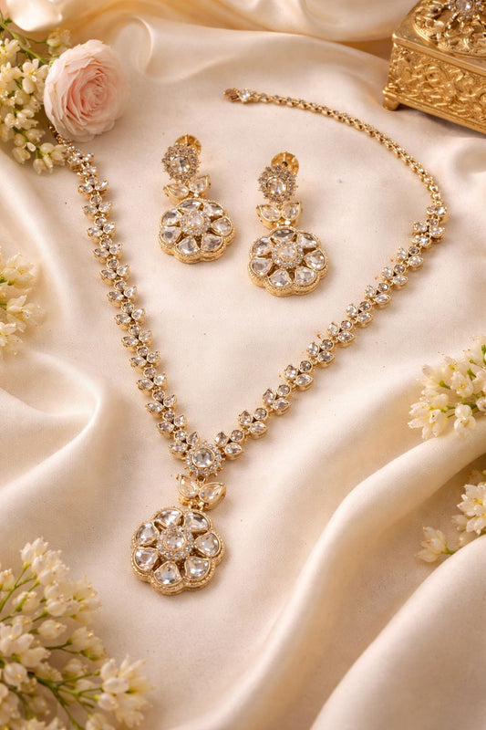 Hey Bae Noor Blossom Moissanite Necklace Set
